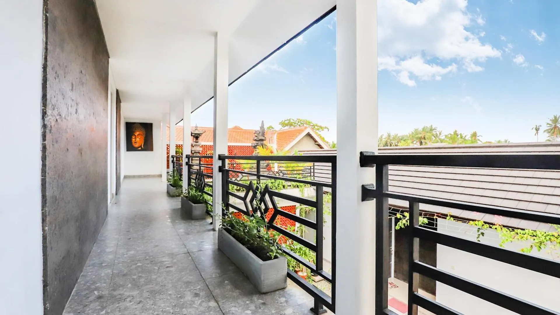 White Blue House 7 -Pvt Room, Shared Pool&Kitchen Ubud  0*, Ubud (Bali)