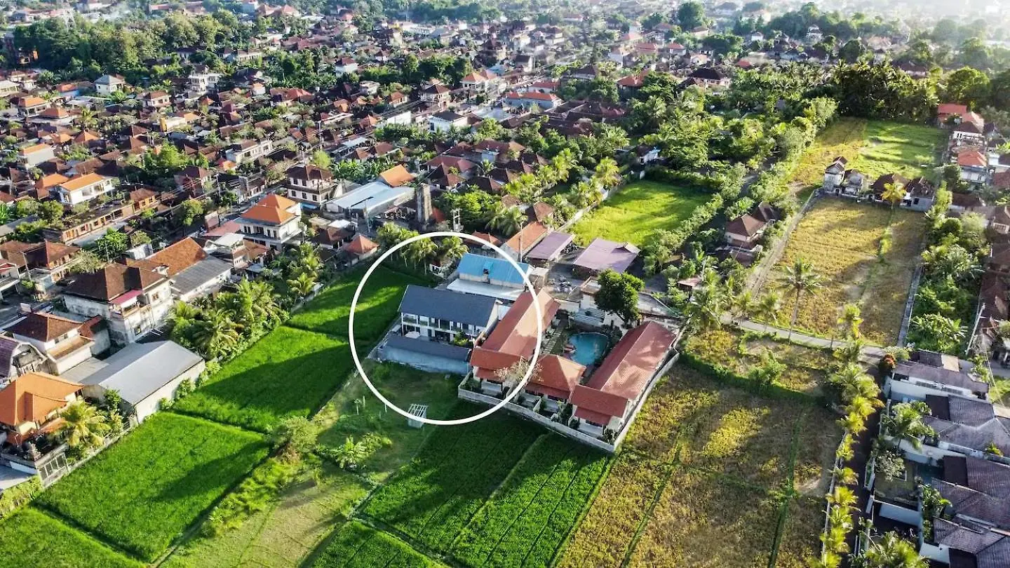 White Blue House 7 -Pvt Room, Shared Pool&Kitchen Ubud